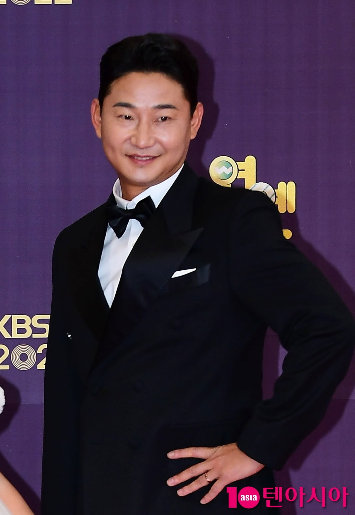 '연봉 20억' 이천수, 100만 달러 거절했다…"한국 못 들어올 것 같아" ('라스')