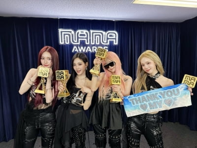 エスパ、2024 MAMA AWARDSで6冠達成！グローバルヒットメーカーの実力を証明