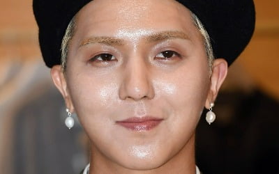 ソン・ミノ、代替服務中の出勤操作疑惑浮上