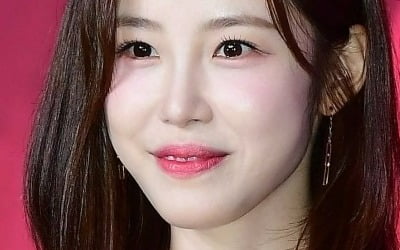 [종합] 전효성, 살 빼고 욕 먹었다…"폭식과 다이어트 반복, 50kg에 자괴감" ('바디멘터리')