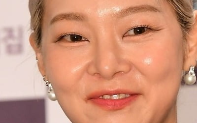 송해나, '골때녀' 하차 후 경사 터졌다…부상 딛고 11개월 만에 승진 ('불꽃소녀')