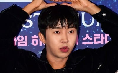 임영웅, 정치적 무관심은 상관 없다…진짜 문제는 불통 행보 [TEN스타필드]