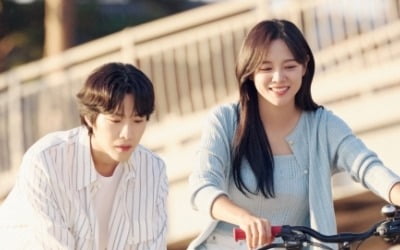 김세정♥이종원, 현커설 난 이유 이거였네…자전거 데이트서 터져 나온 핑크빛 ('취하는로맨스')