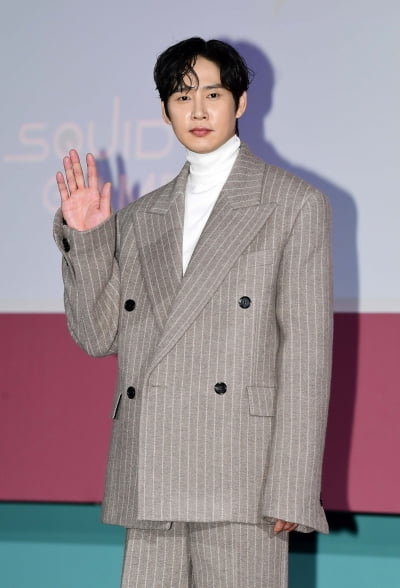 박성훈, '오겜' 패러디 음란물 게시→빛삭…"해명 이해 안 돼" vs "더 심한 배우도 있어"[TEN이슈]