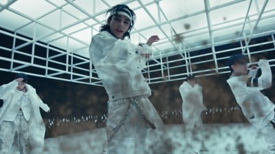 스트레이 키즈, 여덟 멤버 合 담은 MV 티저…SKZ표 신선한 사운드