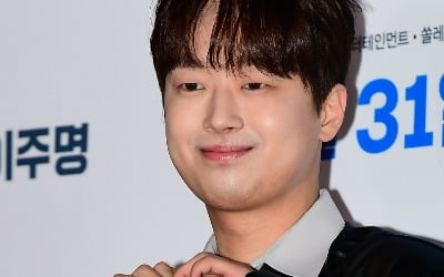 [종합] '한 달 행사 30개' 이찬원, 수면제 처방 고백…"잠 제대로 자고 싶어서"('셀럽병사')