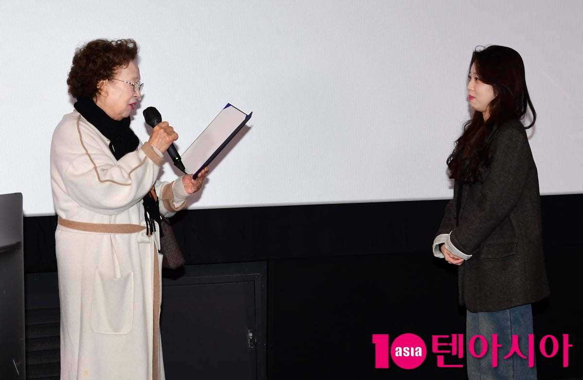 나문희, 최초 AI 영화 '나야, 문희'..."다음에는 오페라 가수도 하고 싶어"[TEN포토+]