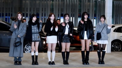 스테이씨, 뮤직뱅크 글로벌 페스티벌 인 재팬 출국 [TV10]