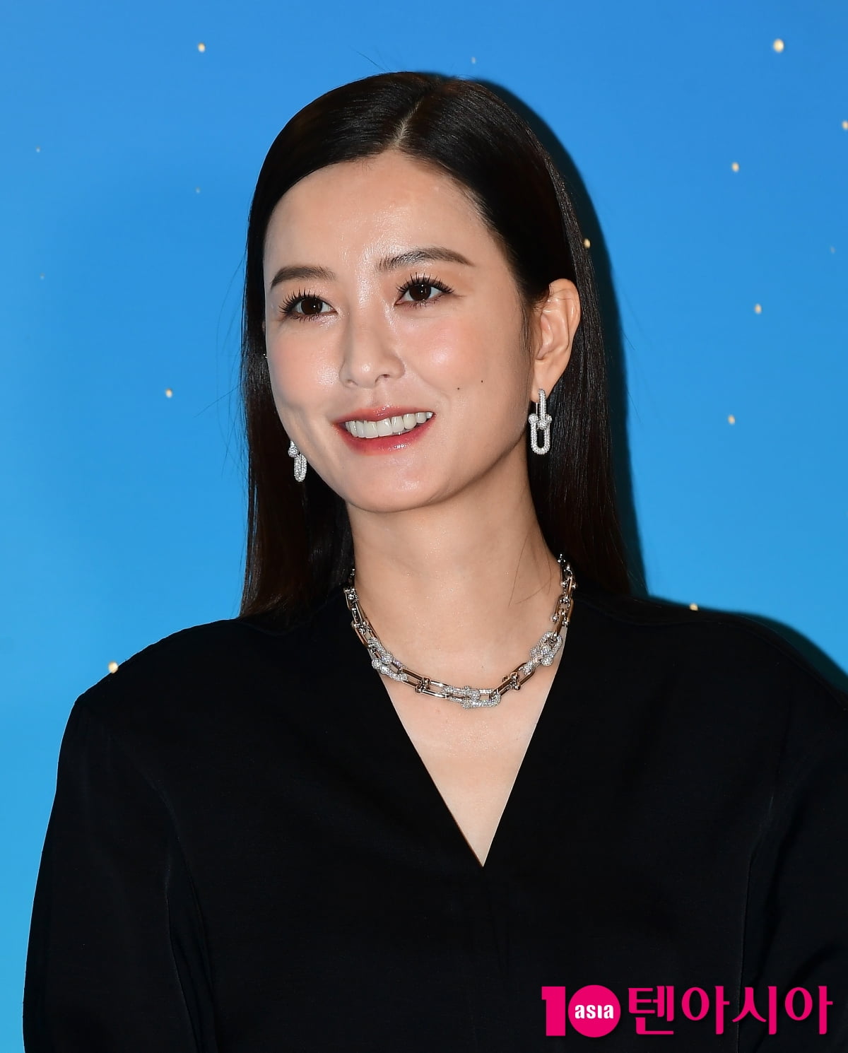 정유미, 볼콕은 힘들어하는 윰블리...우아한 블랙스완[TEN포토+]