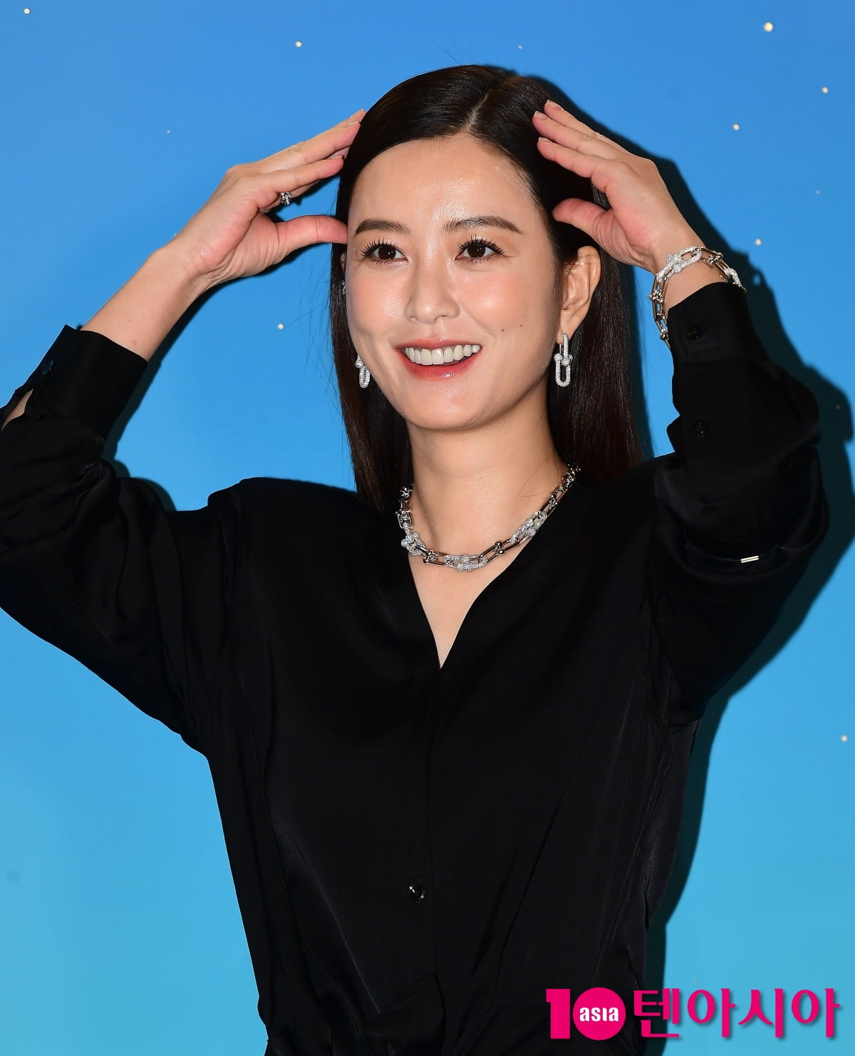 정유미, 볼콕은 힘들어하는 윰블리...우아한 블랙스완[TEN포토+]