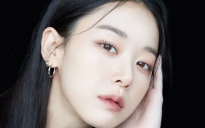 '♥김지석' 이주명, 공개 열애 후 겹경사 터졌다…2관왕 영예→'마이유스' 캐스팅