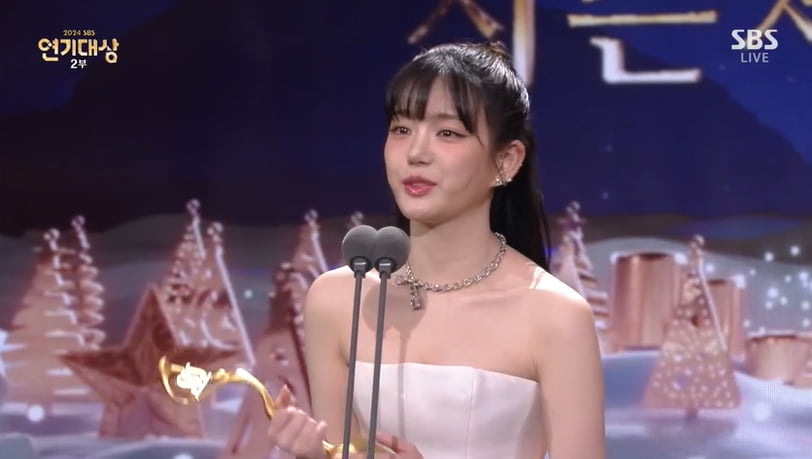 '견미리 딸' 이유비, 결국 울었다…"제가 자격이 될지 모르겠지만" [SBS 연기대상]