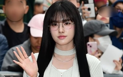 스테이씨 윤, 데뷔 6년 차 앞두고 결국…"깨닫는 것 있고 자극받아" ('스타라이트')