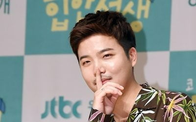 14년차 래퍼, 불효 논란 불거졌다…금팔찌 보는 부모님에 "터널 증후군 생겨" ('안나가요')