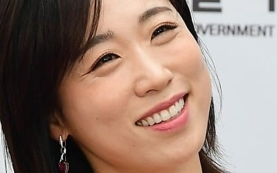 [종합] 노출신 촬영인데…'전직 에로배우 연기' 이미도 폭로 "스태프 아무도 안 나가" ('돌싱포맨')