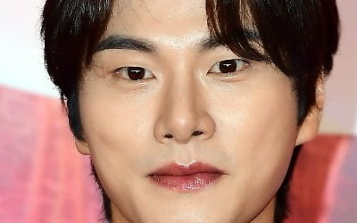 [종합] 이이경 오열, 母 투병 고백했다…"심장 수술 잘 된 줄 알았는데" 눈물 ('행님뭐하니')
