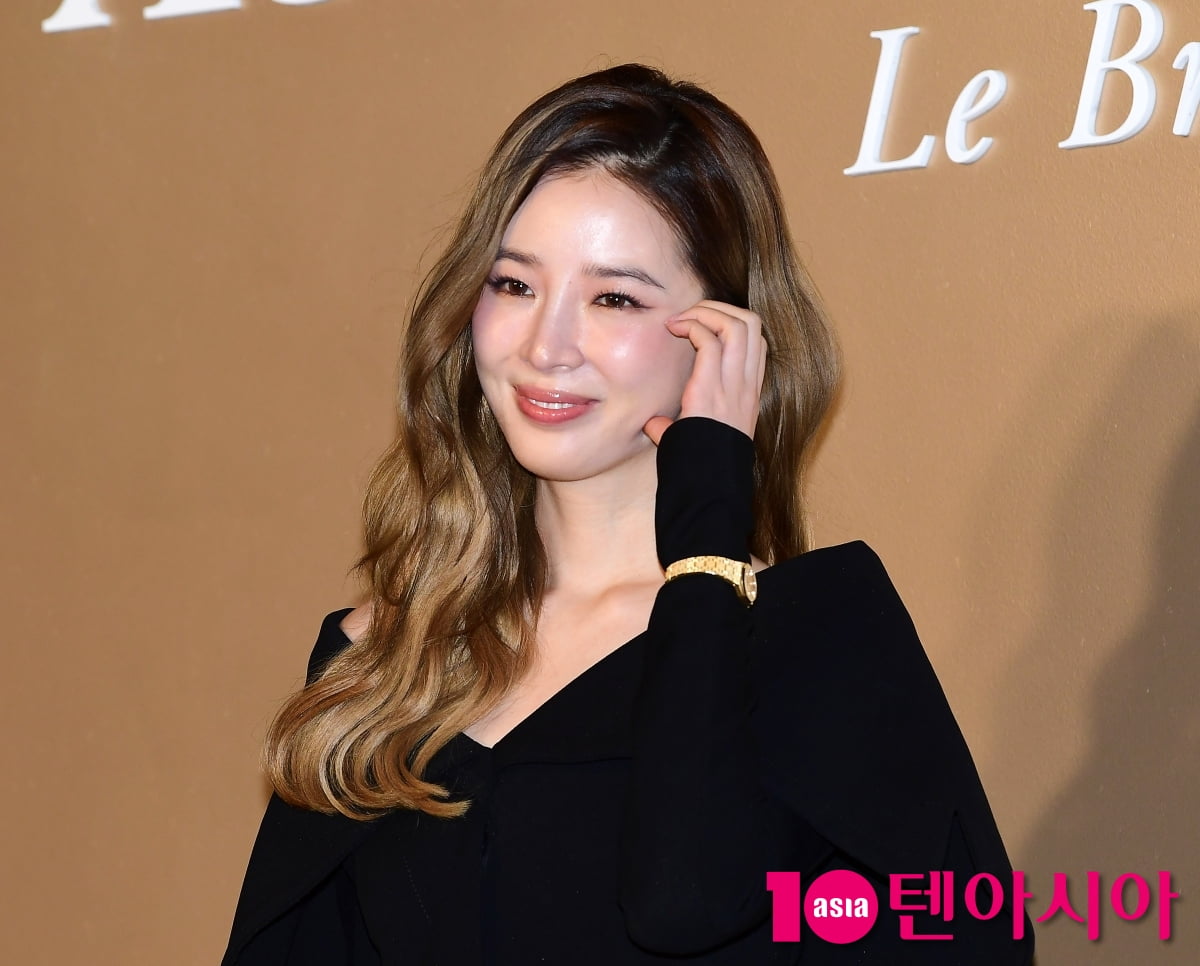 아이린, 5월23일 사업가와 결혼 발표…'골때녀' 언니들 뒤집어지겠네 [종합]