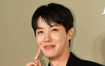 BTSのジェイホープ、個人累積寄付金額11億ウォンを達成