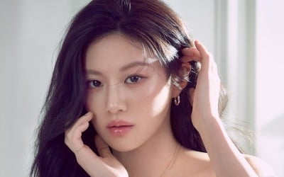 고윤정, 전지현·수지 이어 D사 주얼리 모델 발탁…몰라보게 우아해진 자태