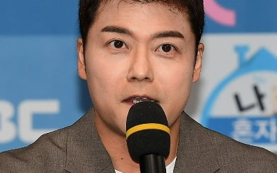 '20살 연하' 홍주연은 무슨 죄…전현무, 공개 연애 2번 해놓고…또 열애설이 최선인가 [TEN피플]