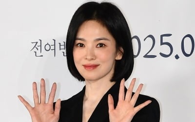 [종합] '255억 건물주' 송혜교 "누릴 거 다 누렸다…노희경 권유로 5년간 수행" ('유퀴즈')
