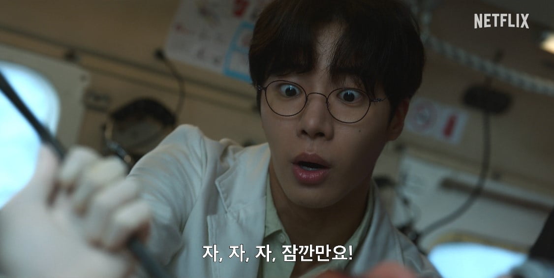 주지훈, 추영우 둘러 메고 헬기에서 뛰어 내렸다…"우리는 현장으로 간다"('중증외상센터')