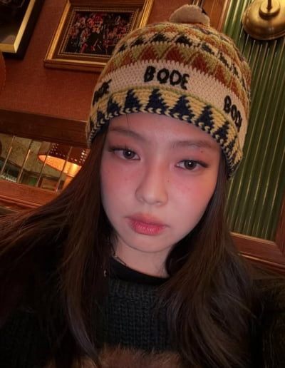 생일 맞은 제니, 리사 제외한 지수·로제에게만 "♥알러뷰" 응답했다