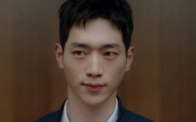 '31세' 서강준, 살을 얼마나 뺀 거야…교복 입고 비현실적 소두 자랑 ('언더커버')