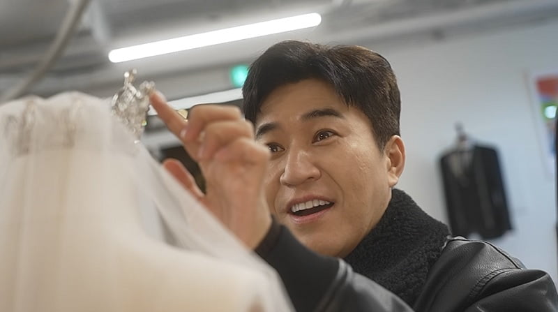 '결혼 확정' 김종민, '김지원 닮은꼴' ♥11살 연하 공개…애칭은 '히웅이'('신랑수업')