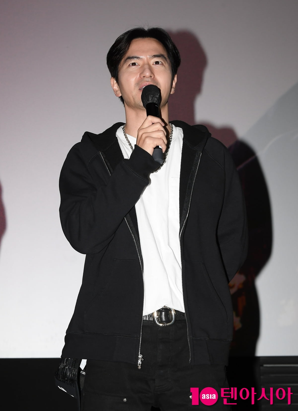 이진욱, 훈훈한 신부님[TEN포토+]