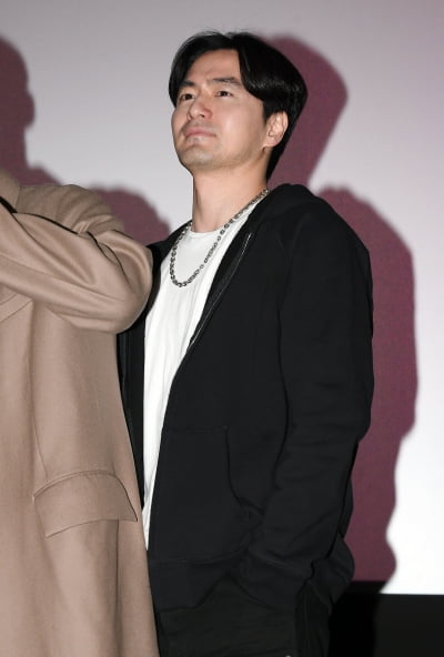 이진욱, 훈훈한 신부님[TEN포토+]