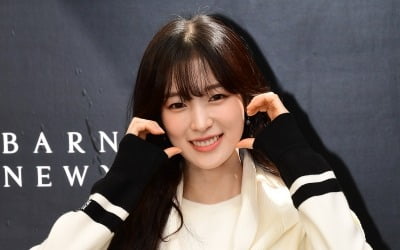 오마이걸 아린, 데뷔 10년 차에 경사…스키장 데이트하고 싶은 여자 가수 1위 [TEN차트]