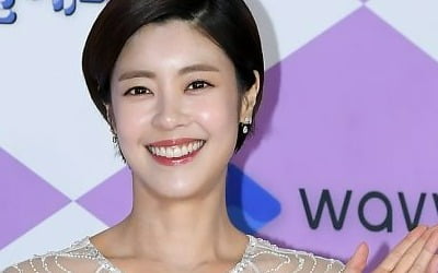 [종합] '치과의사♥' 이윤지, 독박 육아 폭로했다…"집에 안 들어와, 6살 딸이 매달려" ('동상이몽2')