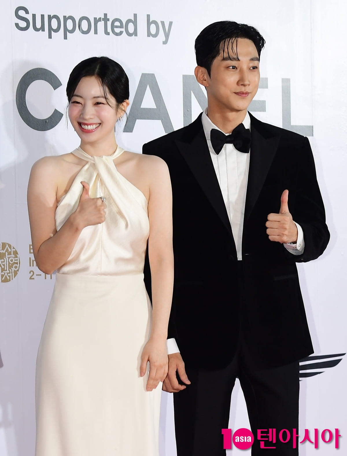 원작 웃고 리메이크작 울었는데…진영♥다현, 대만 로맨스 잔혹사 끊을까