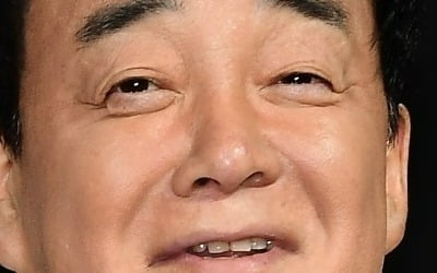 백종원, 국민신문고 민원에 결국 고개 숙였다…"LPG가스통 옆 조리 안전요원과 함께 진행" [TEN이슈]