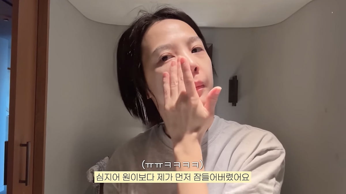 '4층 건물주' 윤승아, 휴가는 국내·숙소는 5성급 호텔…호캉스 중에도 피부 관리('승아로운')