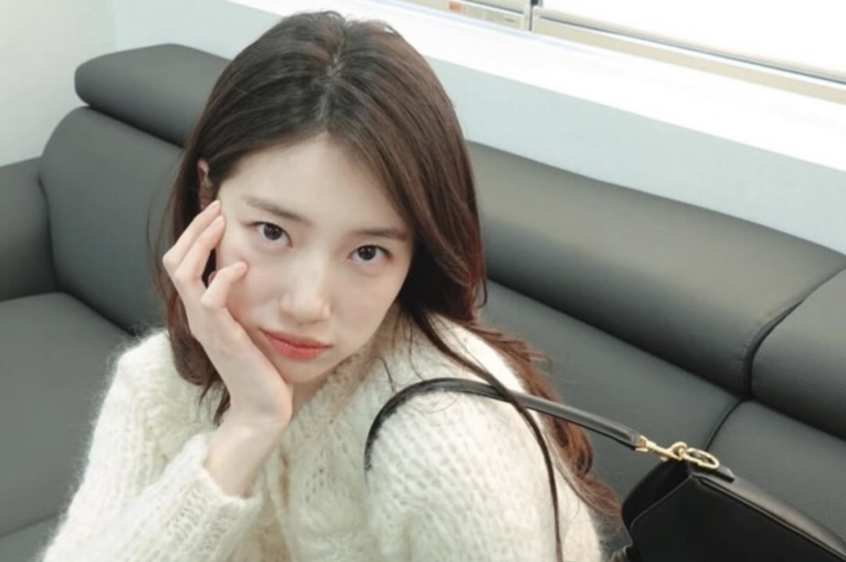 사진=가수 겸 배우 수지 인스타그램 캡처