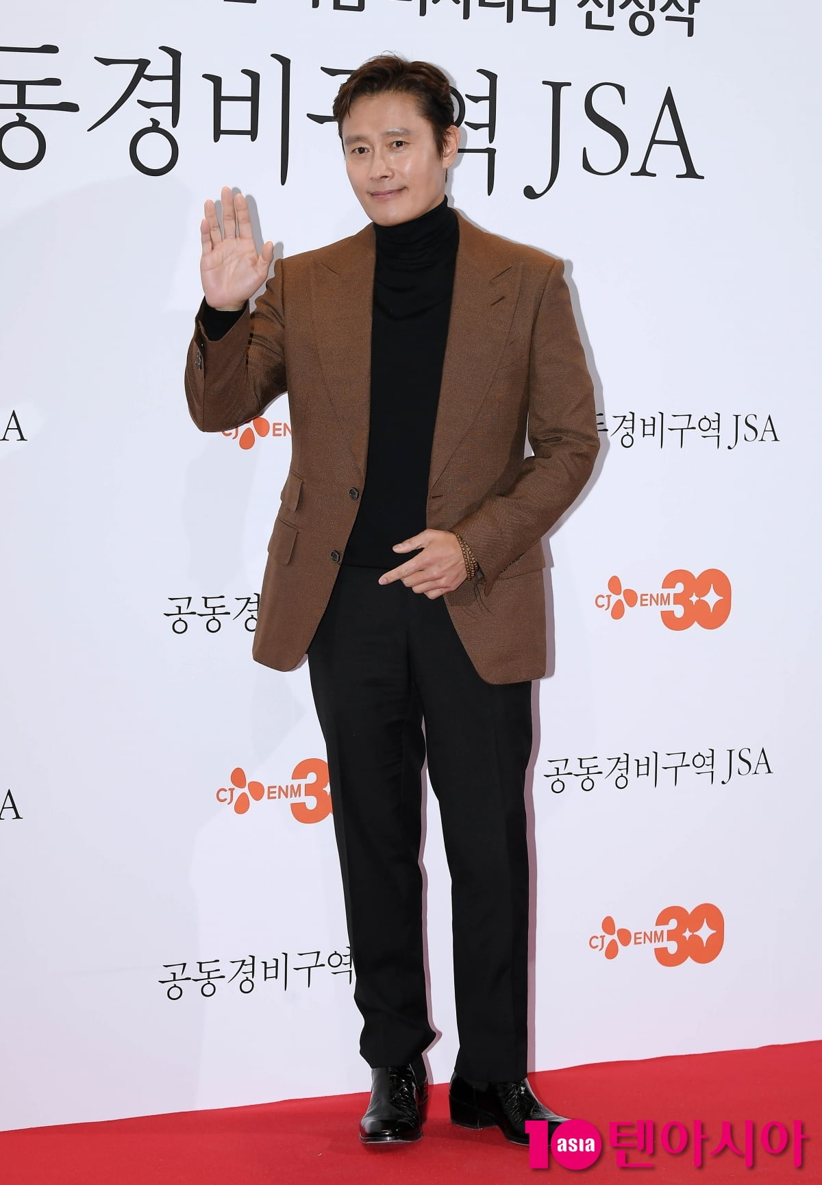 이병헌, 애교 넘치는 월드스타...돌아온 이수혁 병장[TEN포토+]