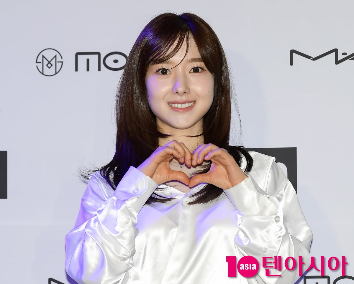 이혜성, 우아한 시스루...해맑은 하트[TEN포토+]