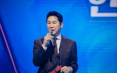형평성 논란 터졌는데…신동엽 일침 "어느 장단에 맞춰야 하나, 너무 힘들어" ('현역가왕2')