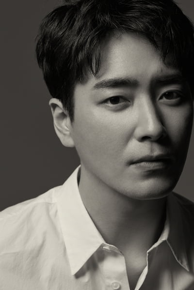 공개 열애 중인데…이준혁 "♥한지민과 실제로 사귀라고, 불가능한 이야기" ('나완비') [TEN인터뷰]