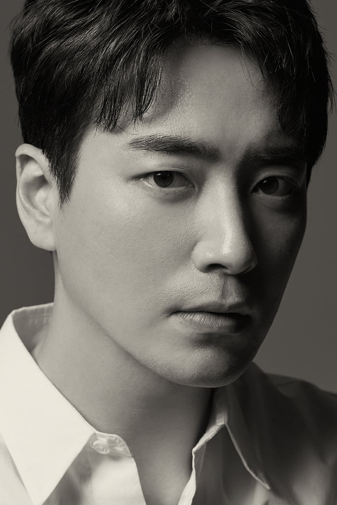이준혁, 망언 논란 터졌다…"난 노안 배우, 얼굴 못 들고 다니겠어" ('나완비')[인터뷰②]