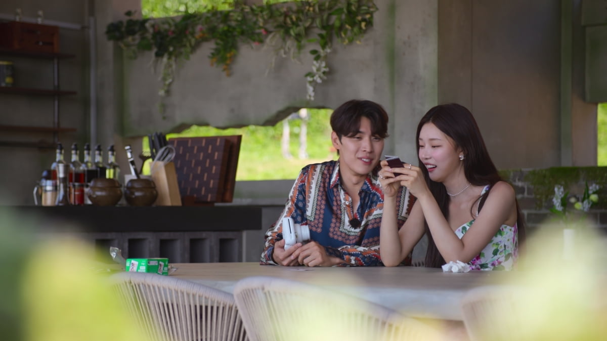 '전속계약 분쟁' 이시안, 장태오 앞인데…"육준서·김정수에 ♥마음 있어"('솔로지옥4')