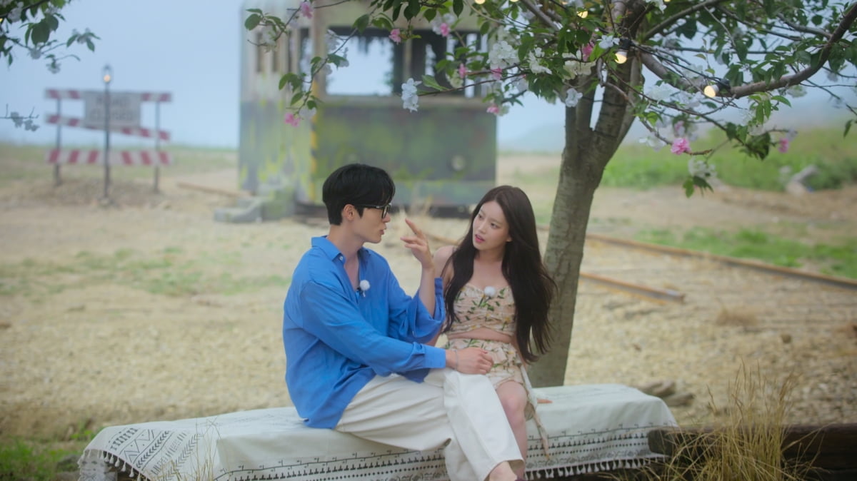 '전속계약 분쟁' 이시안, 장태오 앞인데…"육준서·김정수에 ♥마음 있어"('솔로지옥4')