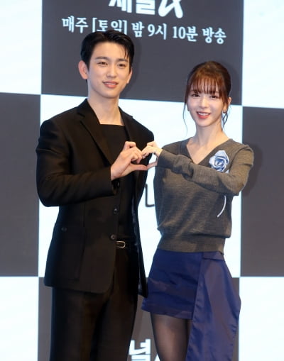 노정의, '7살 연상' 박진영과 ♥핑크빛 터졌다…"'드람하이' 이후 다시 만나 설레" ('마녀')
