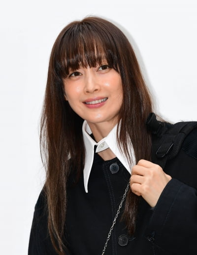 '원빈♥' 이나영, 조용히 살다 날벼락 맞아…거짓말 논란 "왜 그랬냐 물어보고파"('라디오쇼')