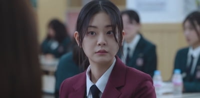 추영우와 한솥밥 먹더니…'26세' 정수빈, 혜리와 미묘한 감정 줄타기 ('선의의경쟁')