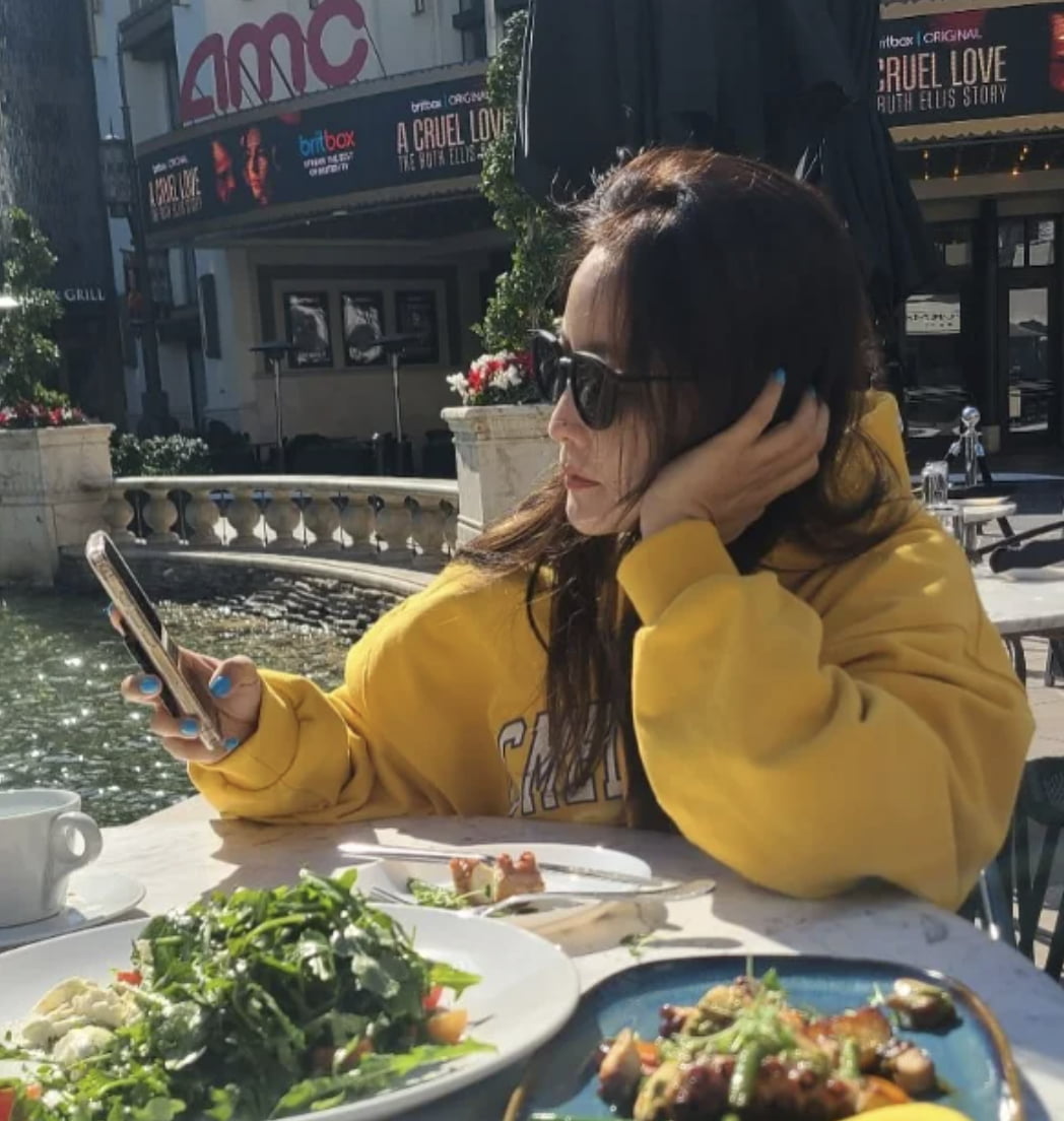 사진=배우 김희선 인스타그램 캡처