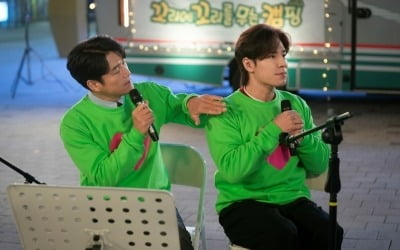 지진희, 이규형과 ♥키스하더니…커플룩 입고 길거리에서 '딱' 걸렸네 ('킥킥킥킥')
