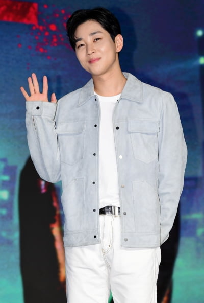 '33세' 딘딘, 금수저설 사실이었다…"동부이촌동 토박이, 장원영과동문" ('홈즈')